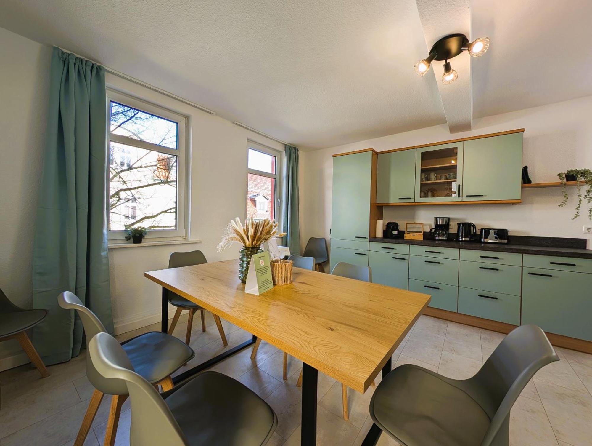 Bohnapartments - Topfmarkt Xxl - Neu In Zentrumslage, Vollausstattung, Wlan, Parkplaetze Apartment *