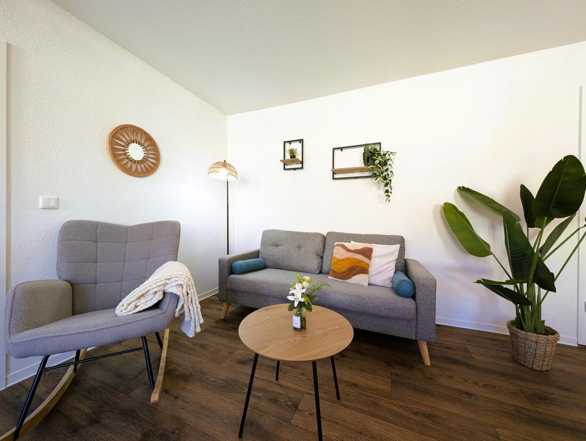 Bohnapartments - Topfmarkt Xxl - Neu In Zentrumslage, Vollausstattung, Wlan, Parkplaetze * Ilmenau